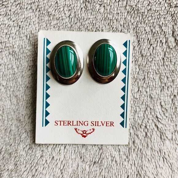 Vintage Berao Malachite and Sterling Silver Earrings - Picture 8 of 10
